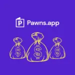 Logotipo oficial do Pawns.app acima de três sacos de dinheiro, ilustrando o potencial de lucro em dólar da plataforma.